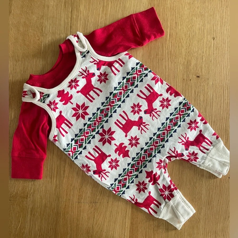 0-3m Hanna Andersson 2 Piece Reindeer Jumper and Red Shirt Baby Set